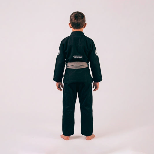 KIMONO DE JIU JITSU NIÑO - THE ESSENTIALS NEGRO