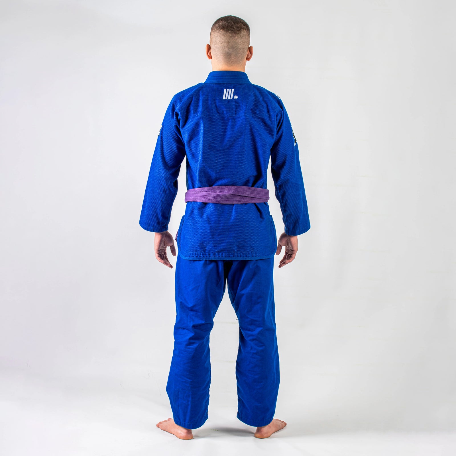 Kimono Hirosuga azul vista frontal – Rubber Brand Gi Jiu Jitsu competición