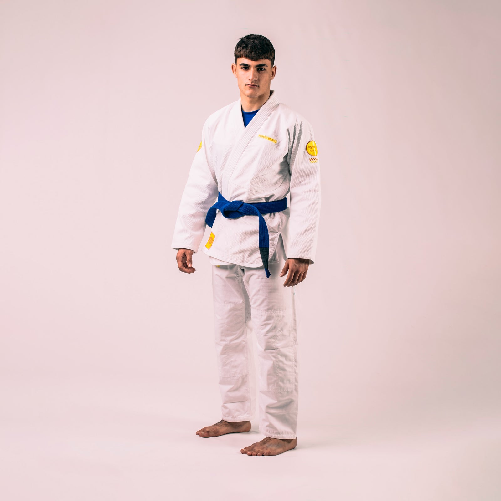 Kimono Newara blanco vista trasera – Gi de Jiu Jitsu Brasileño Rubber Brand