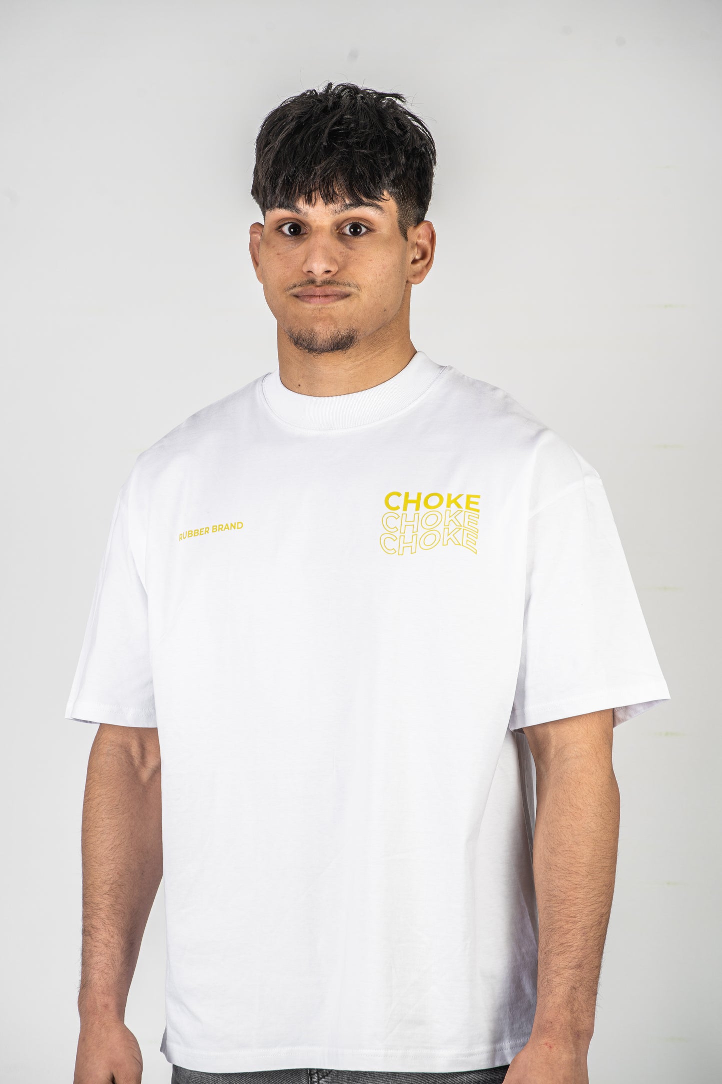 Camiseta "Choke" blanca – Rubber Brand