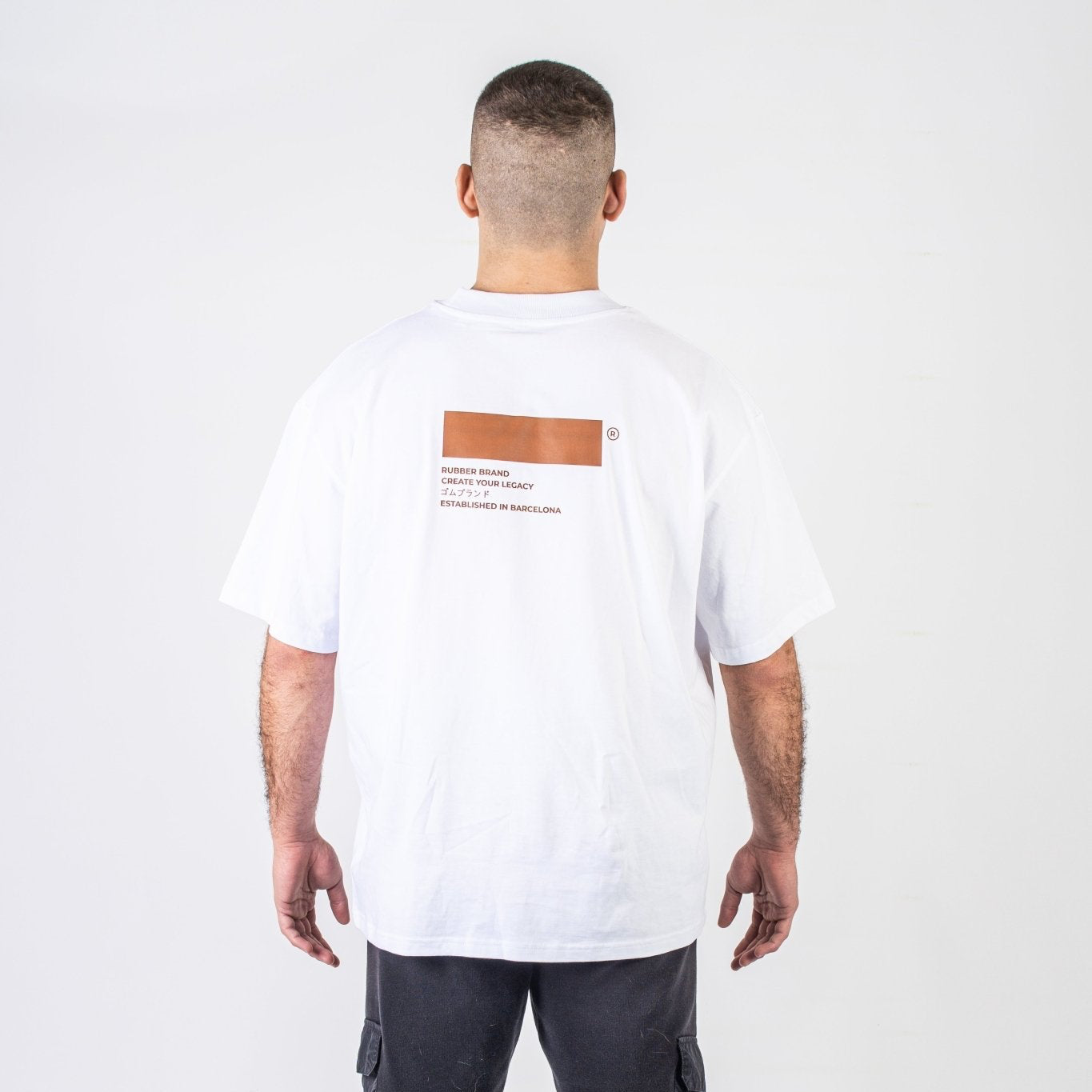 Camiseta "Create Your Legacy" blanca – Rubber Brand