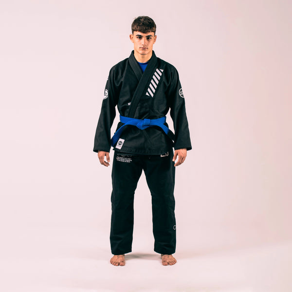 Kimono Essentials negro Rubber Brand – Gi Jiu Jitsu 2.0 renovado IBJJF legal