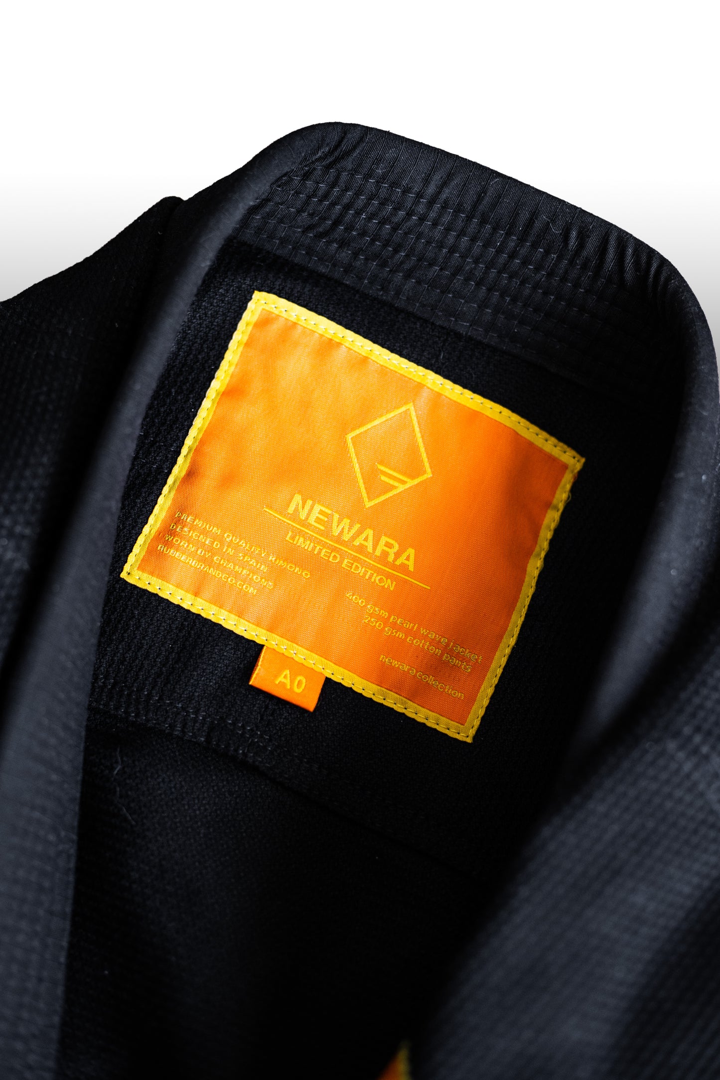 Kimono Jiu Jitsu Newara negro  | IBJJF Legal
