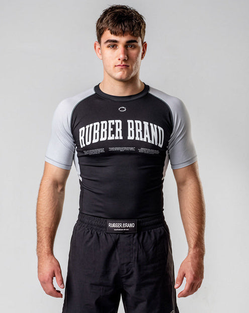 Core Rashguard negra