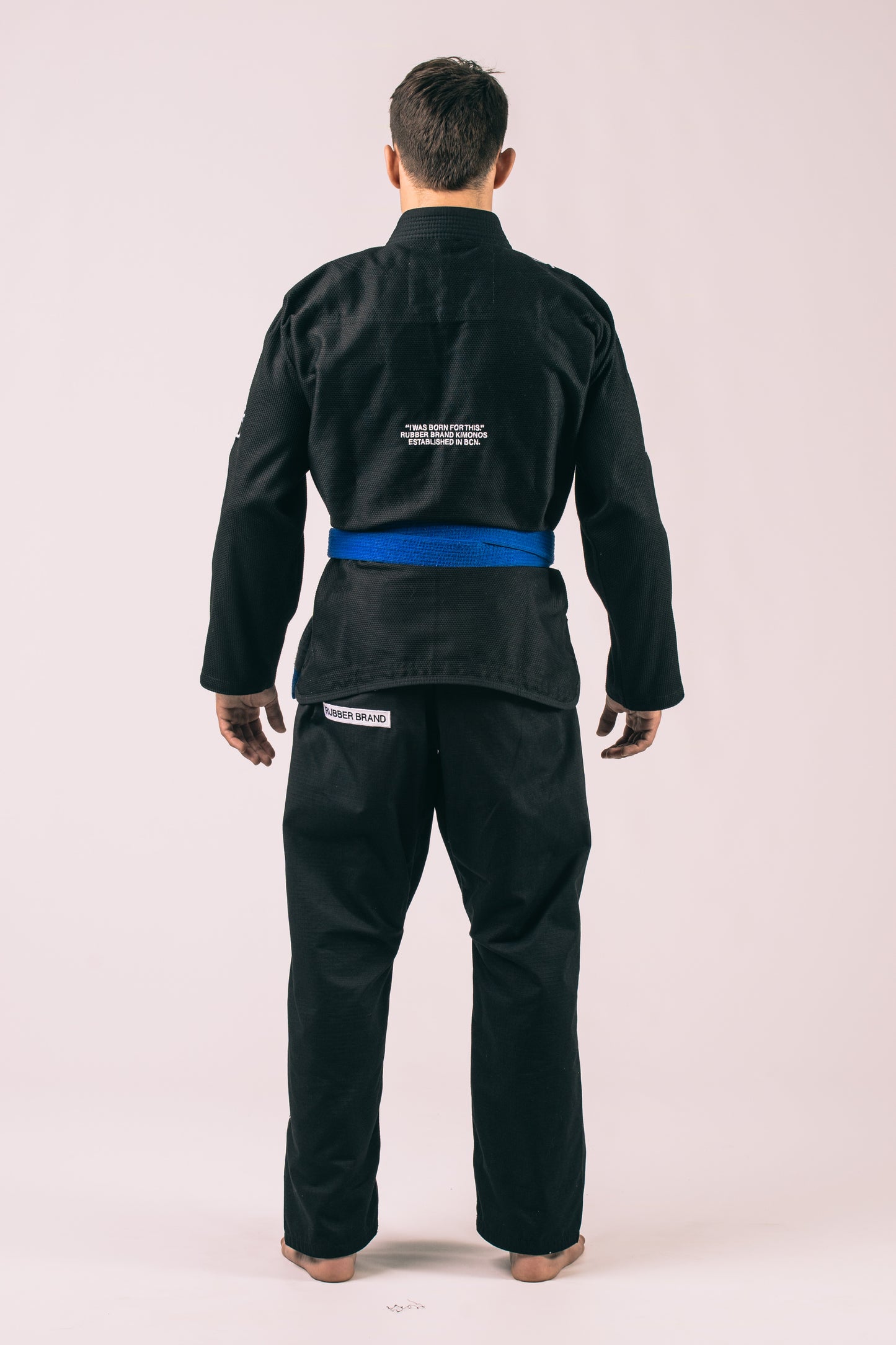 Kimono de jiu jitsu - The essentials negro | IBJJF legal