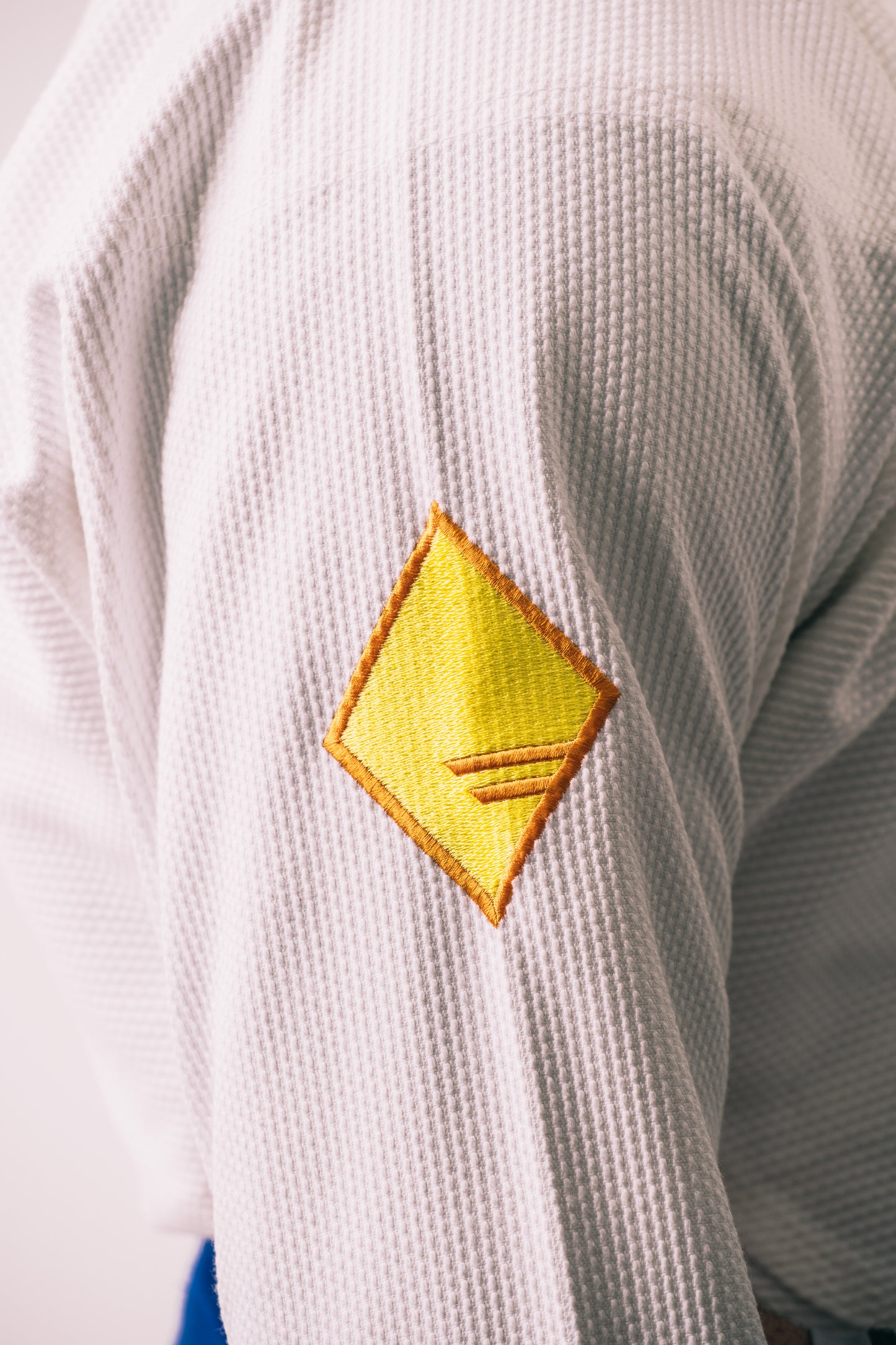 Kimono Jiu Jitsu Newara blanco | IBJJF Legal