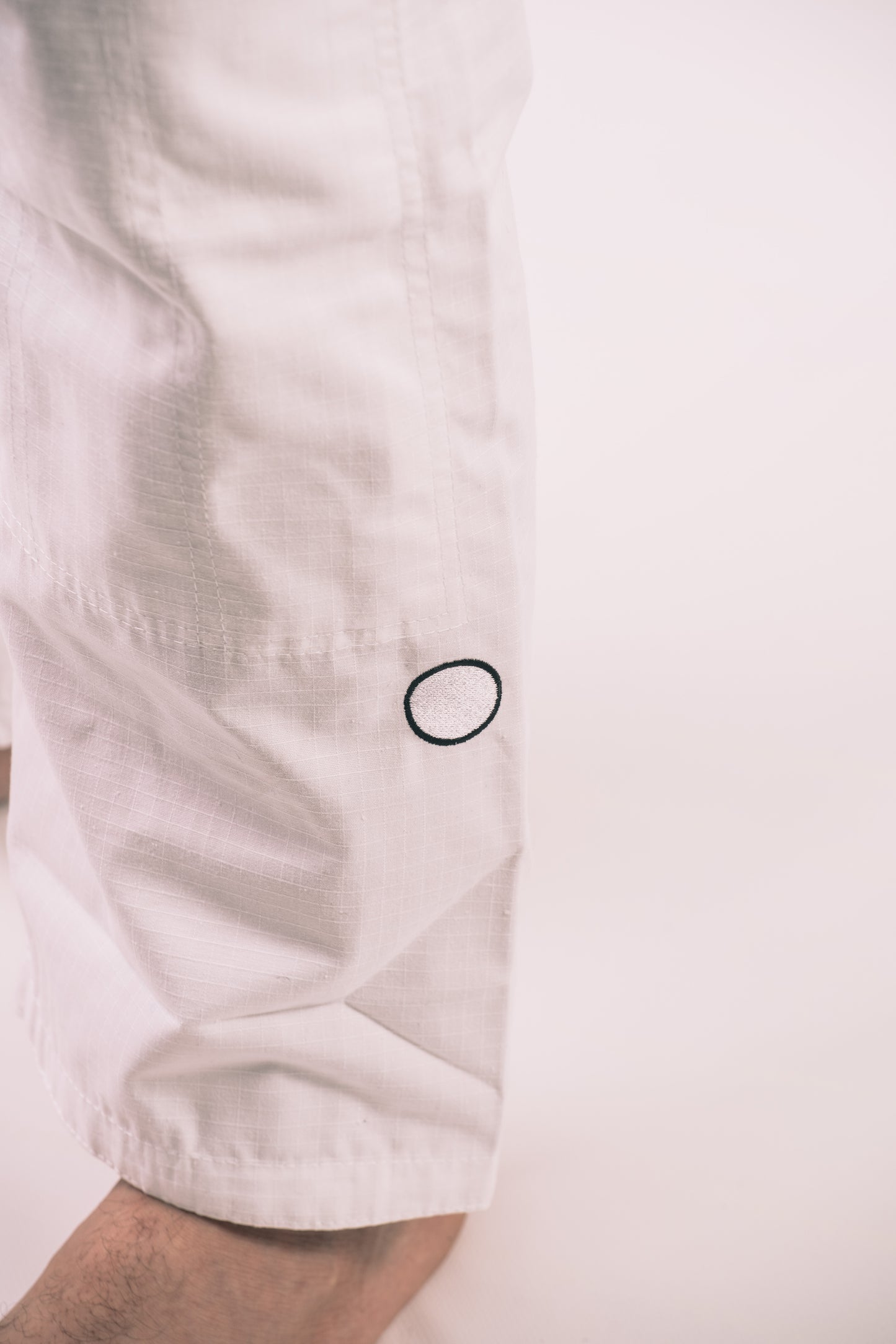 Kimono de jiu jitsu - The essentials blanco | IBJJF legal