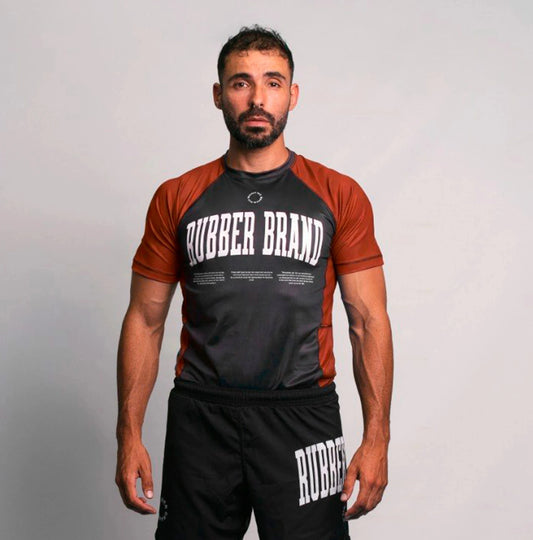 Rashguard Core collection Marrón