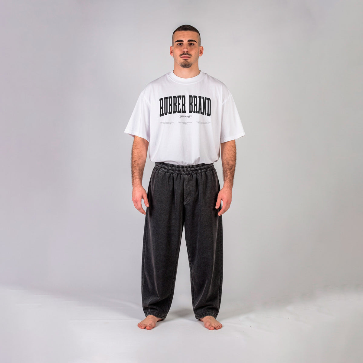 Camiseta "Classic Logo" blanca – Rubber Brand