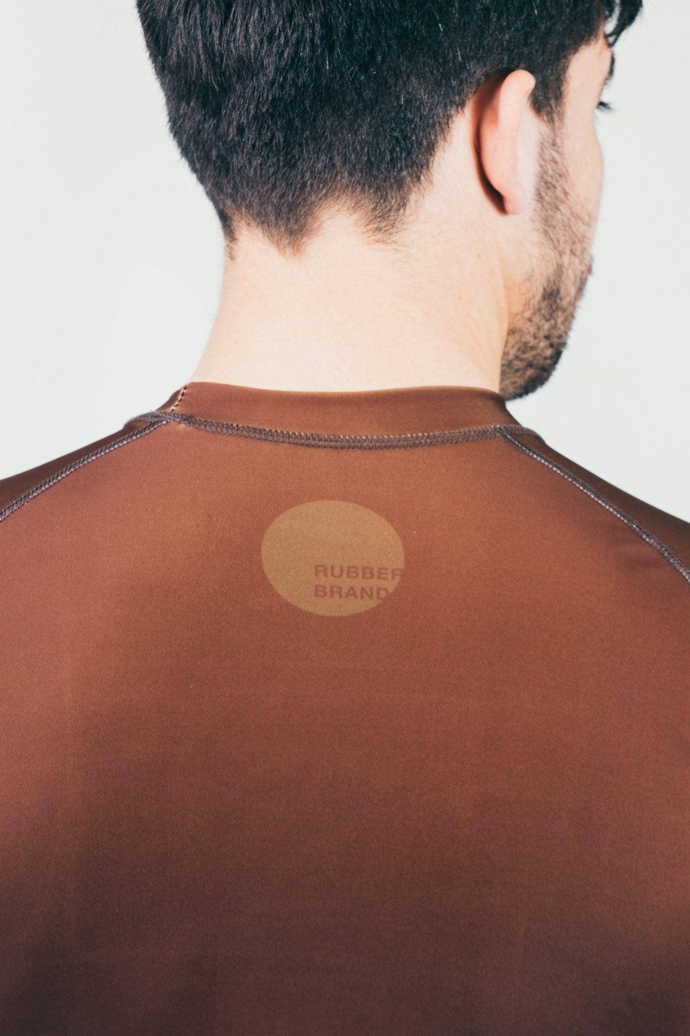 Rashguard Double Line marrón vista trasera – Rubber Brand no gi grappling