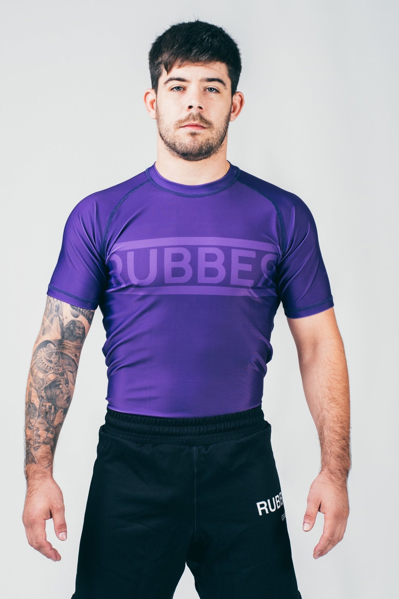 Rashguard Double Line morada vista lateral – Rubber Brand grappling performance