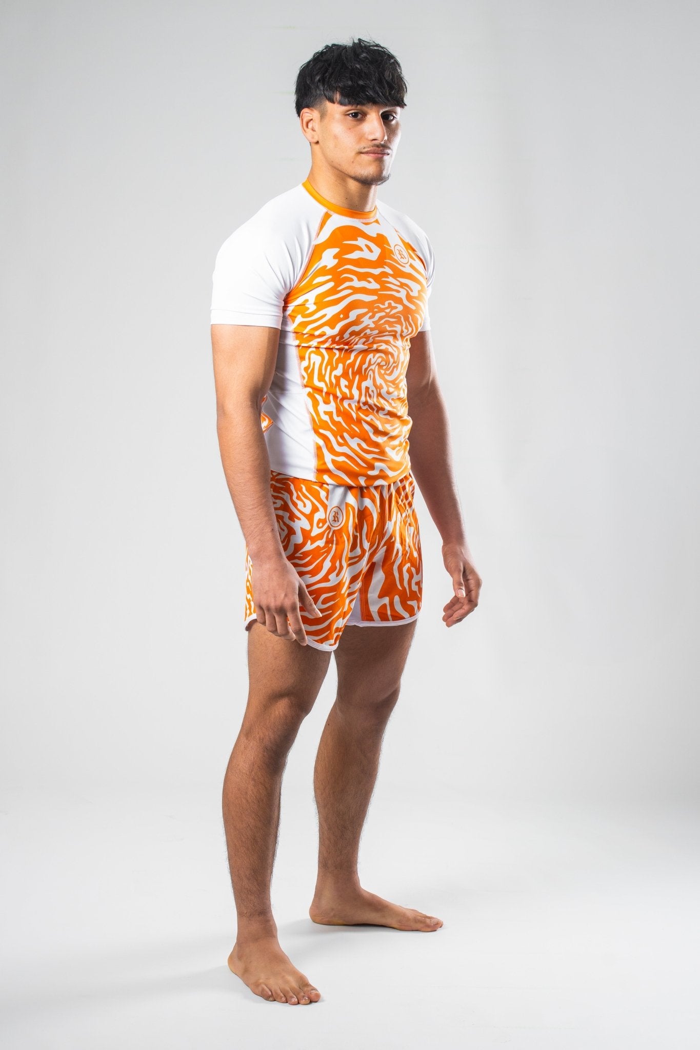 PARADOX v1.0 Rubber Brand – Detalle ajuste rashguard BJJ