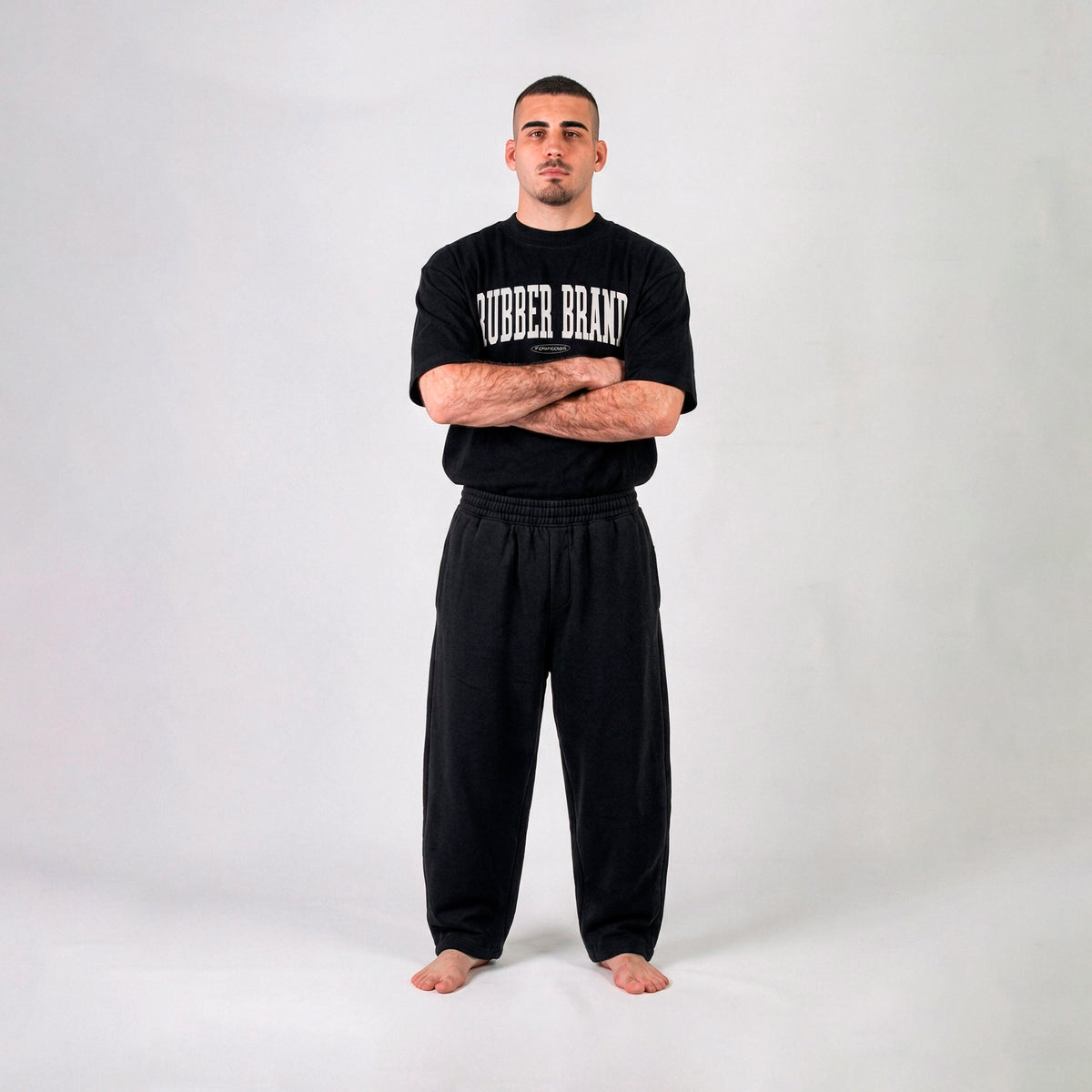 CAMISETA "CLASSIC LOGO" NEGRA